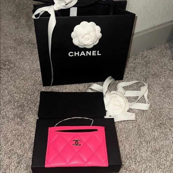 Chanel card holder - Picture 2 of 3